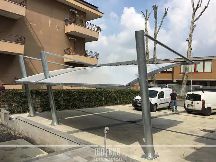 tettoia auto per parcheggio condominiale
